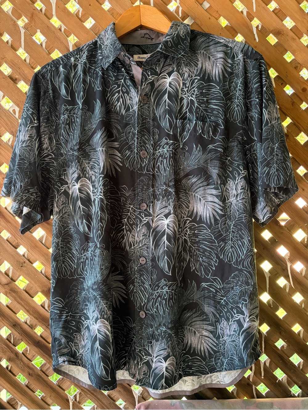 a Tommy Bahama Made for Shade Leaf Print Silk Camp Shirt Cruise